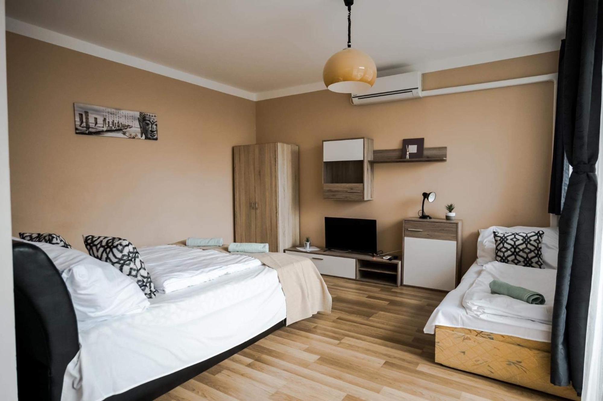 Bed and Breakfast Berény Panzió à Balatonberény Extérieur photo